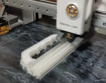 注塑模具首選鴻仁威爾