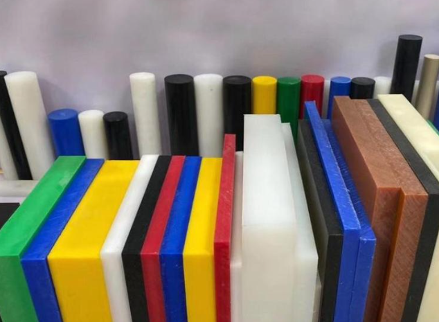 注塑模具首選鴻仁威爾