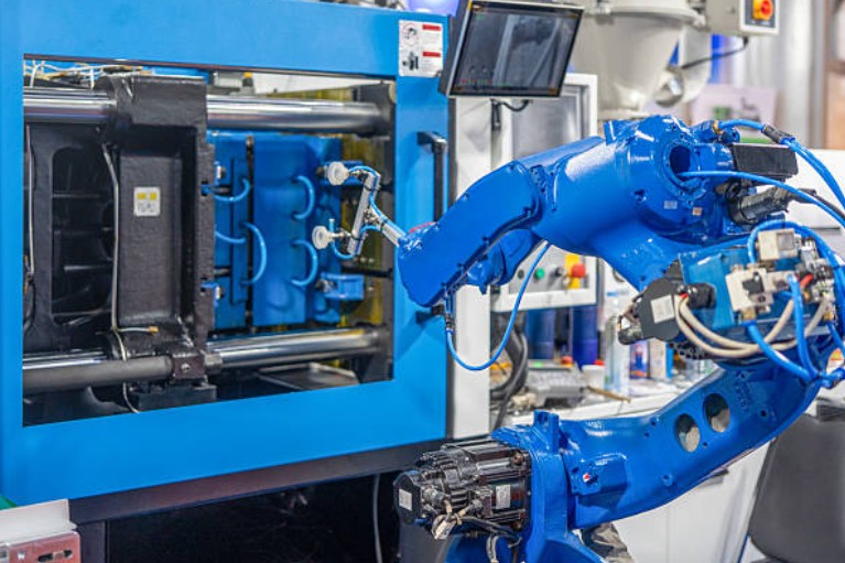 注塑模具首選鴻仁威爾