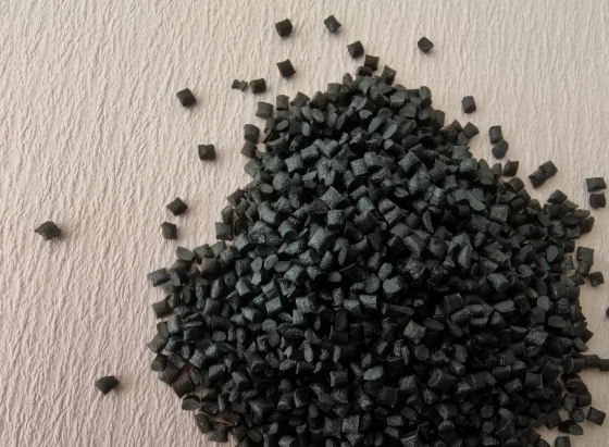 注塑模具首選鴻仁威爾