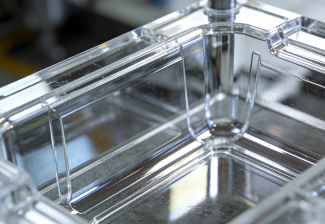 注塑模具首選鴻仁威爾