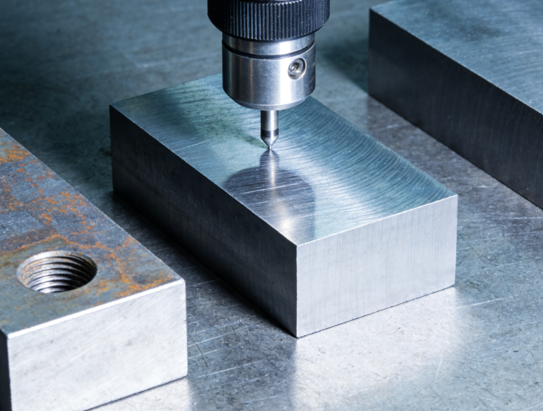 注塑模具首選鴻仁威爾