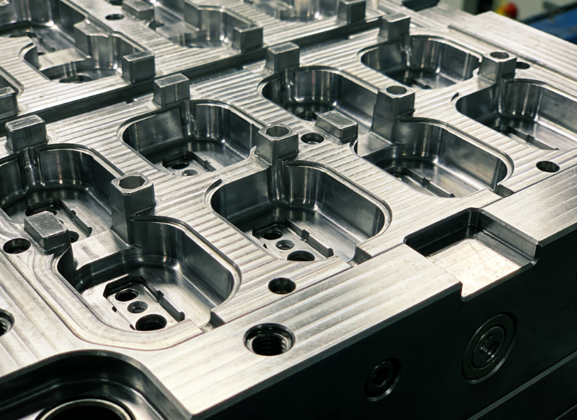 注塑模具首選鴻仁威爾