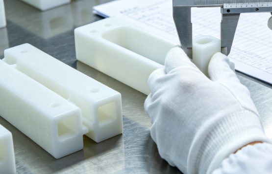 注塑模具首選鴻仁威爾